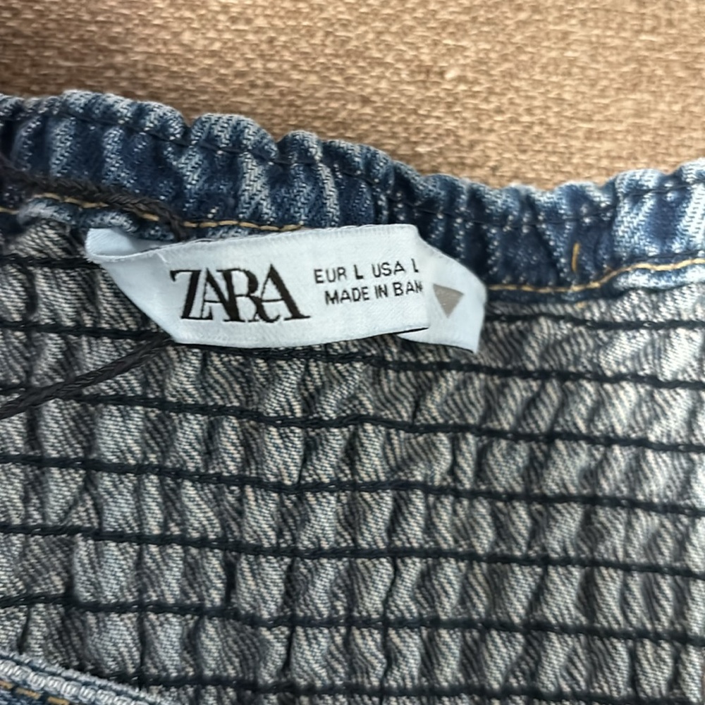 Brand new never been worn denim top - Picture 3 of 3